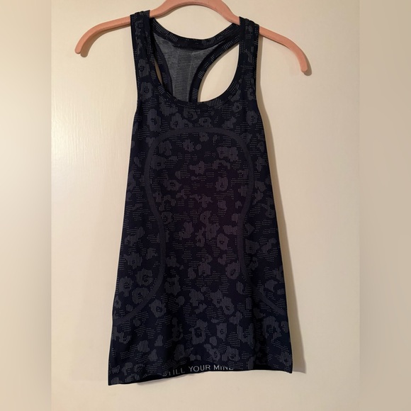 Lululemon Swiftly Tech - Picture 2 of 3